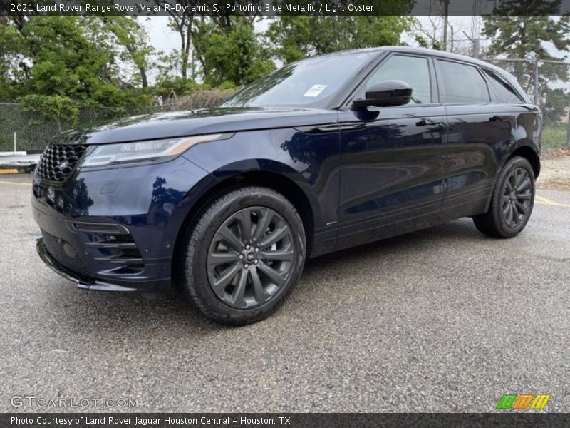 Front 3/4 View of 2021 Range Rover Velar R-Dynamic S