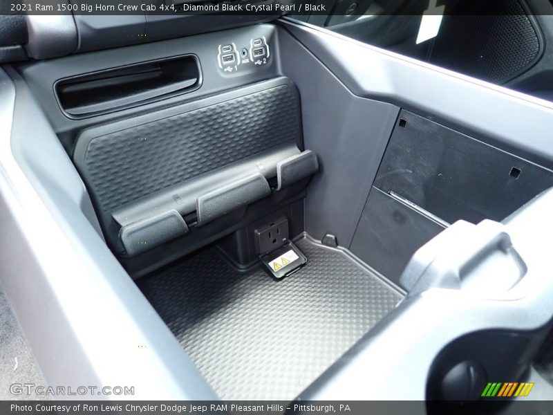 Diamond Black Crystal Pearl / Black 2021 Ram 1500 Big Horn Crew Cab 4x4