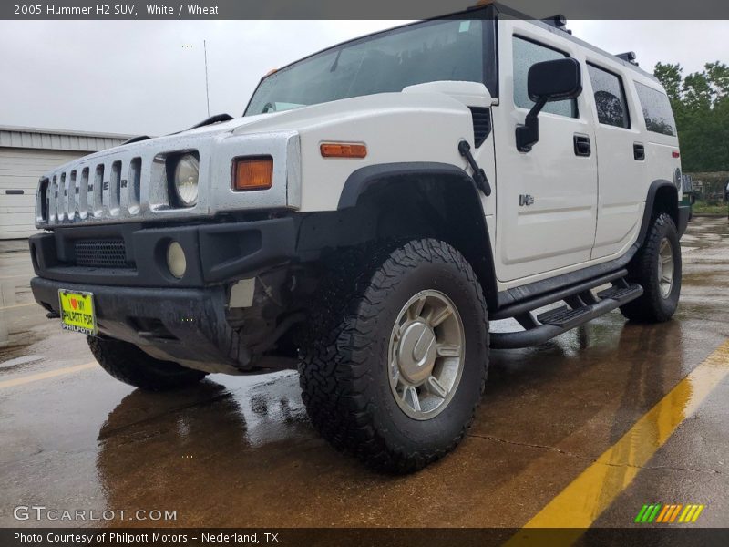 White / Wheat 2005 Hummer H2 SUV