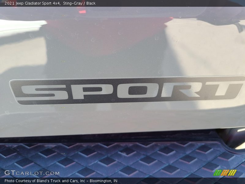 Sting-Gray / Black 2021 Jeep Gladiator Sport 4x4