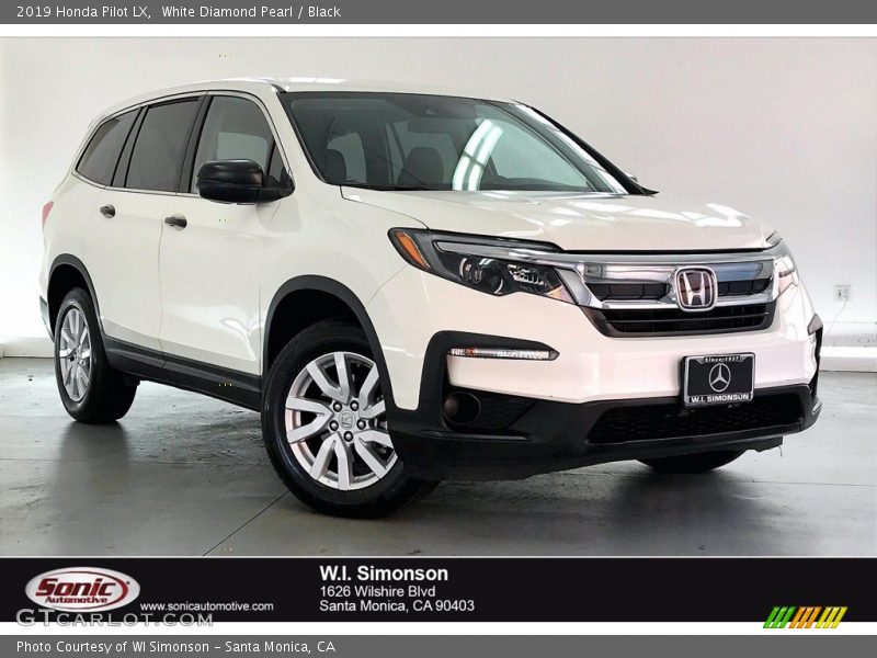 White Diamond Pearl / Black 2019 Honda Pilot LX