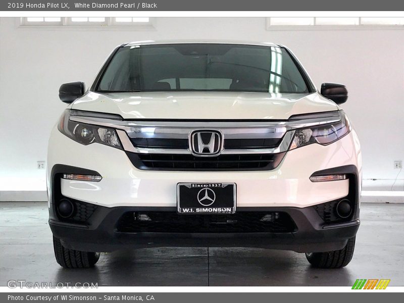 White Diamond Pearl / Black 2019 Honda Pilot LX