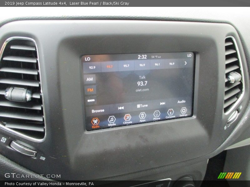 Laser Blue Pearl / Black/Ski Gray 2019 Jeep Compass Latitude 4x4