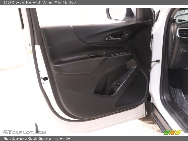 Summit White / Jet Black 2018 Chevrolet Equinox LT
