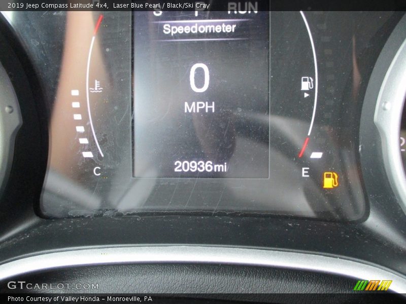 Laser Blue Pearl / Black/Ski Gray 2019 Jeep Compass Latitude 4x4