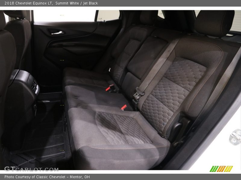 Summit White / Jet Black 2018 Chevrolet Equinox LT
