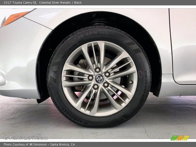 Celestial Silver Metallic / Black 2017 Toyota Camry SE