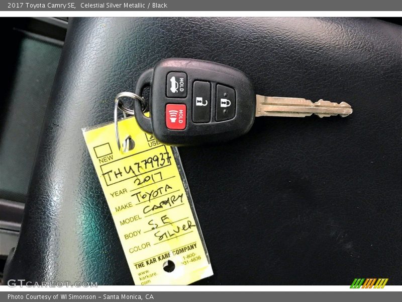 Celestial Silver Metallic / Black 2017 Toyota Camry SE