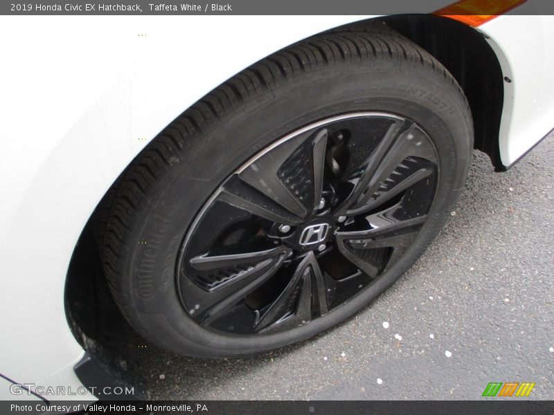 Taffeta White / Black 2019 Honda Civic EX Hatchback