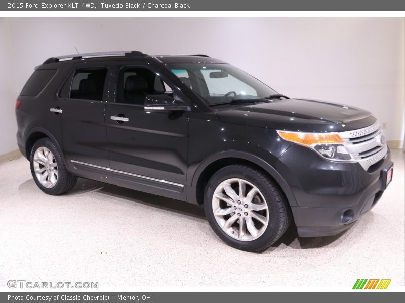 Tuxedo Black / Charcoal Black 2015 Ford Explorer XLT 4WD