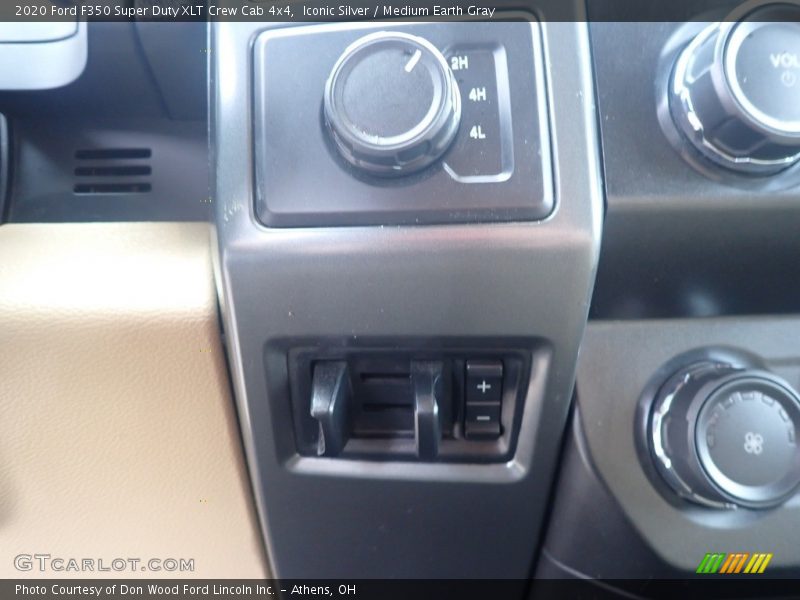 Iconic Silver / Medium Earth Gray 2020 Ford F350 Super Duty XLT Crew Cab 4x4