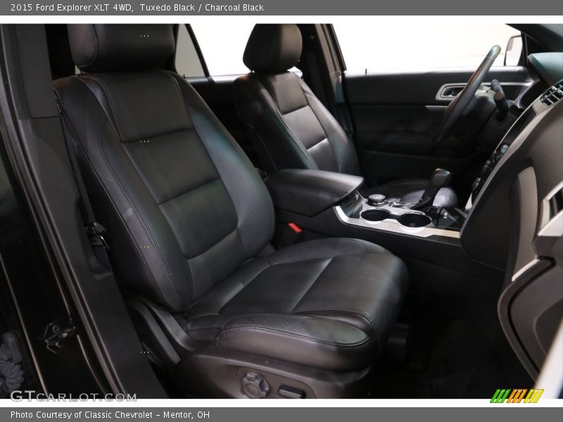 Tuxedo Black / Charcoal Black 2015 Ford Explorer XLT 4WD