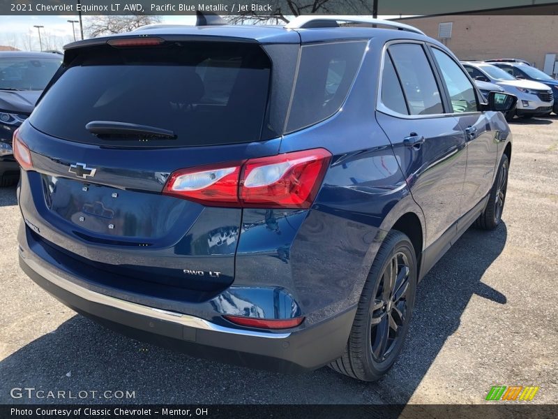 Pacific Blue Metallic / Jet Black 2021 Chevrolet Equinox LT AWD