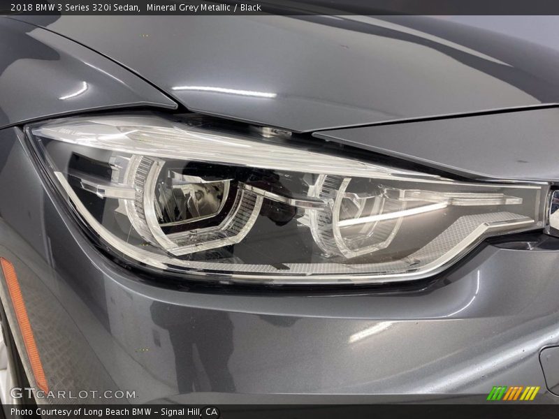 Mineral Grey Metallic / Black 2018 BMW 3 Series 320i Sedan