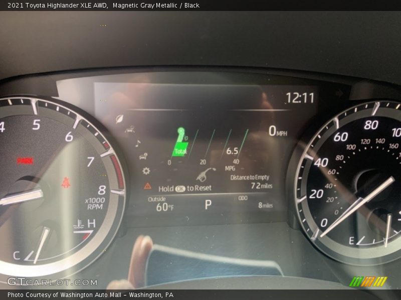 Magnetic Gray Metallic / Black 2021 Toyota Highlander XLE AWD