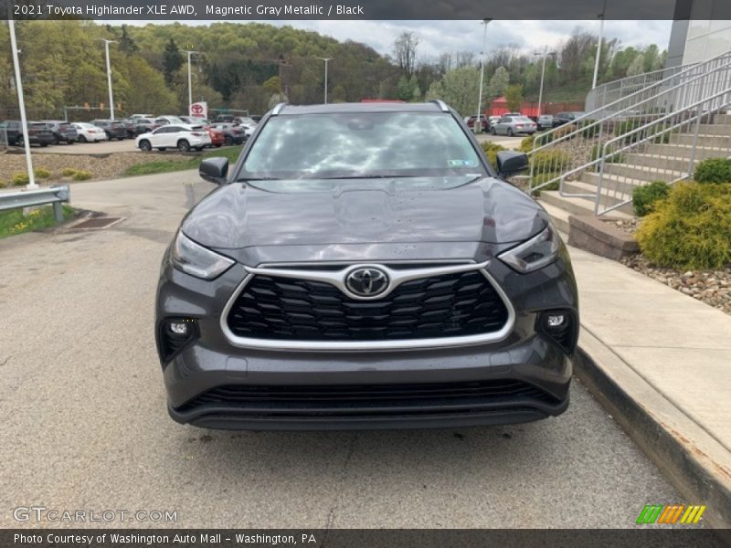 Magnetic Gray Metallic / Black 2021 Toyota Highlander XLE AWD