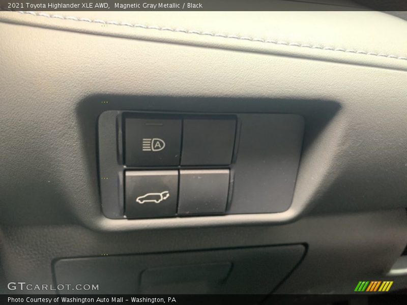 Magnetic Gray Metallic / Black 2021 Toyota Highlander XLE AWD