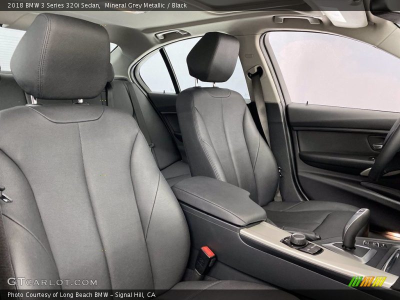 Mineral Grey Metallic / Black 2018 BMW 3 Series 320i Sedan