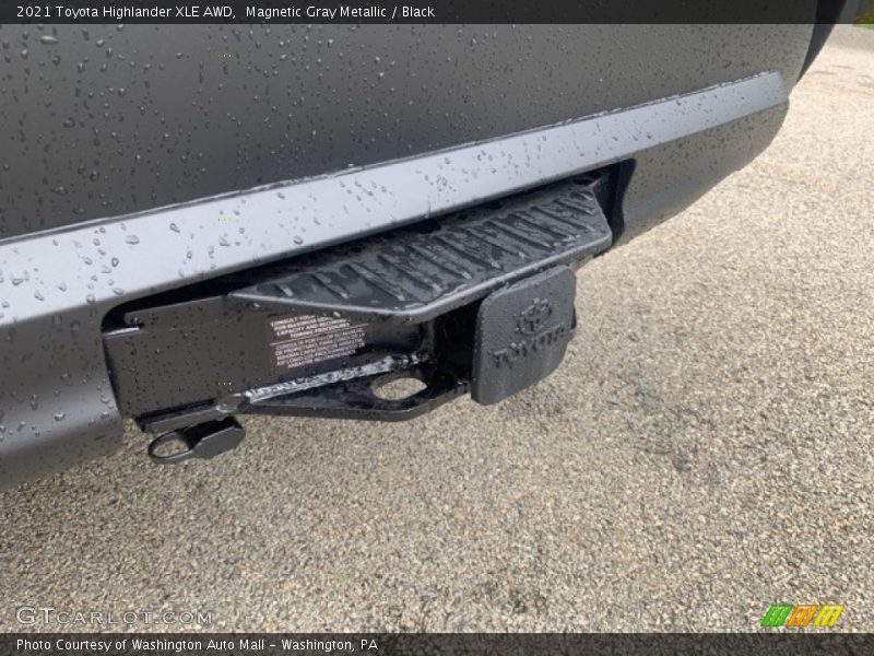Magnetic Gray Metallic / Black 2021 Toyota Highlander XLE AWD