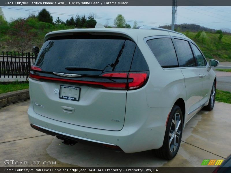 Luxury White Pearl / Caramel/Black 2021 Chrysler Pacifica Pinnacle AWD