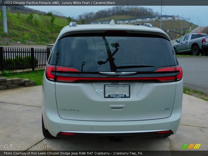 Luxury White Pearl / Caramel/Black 2021 Chrysler Pacifica Pinnacle AWD
