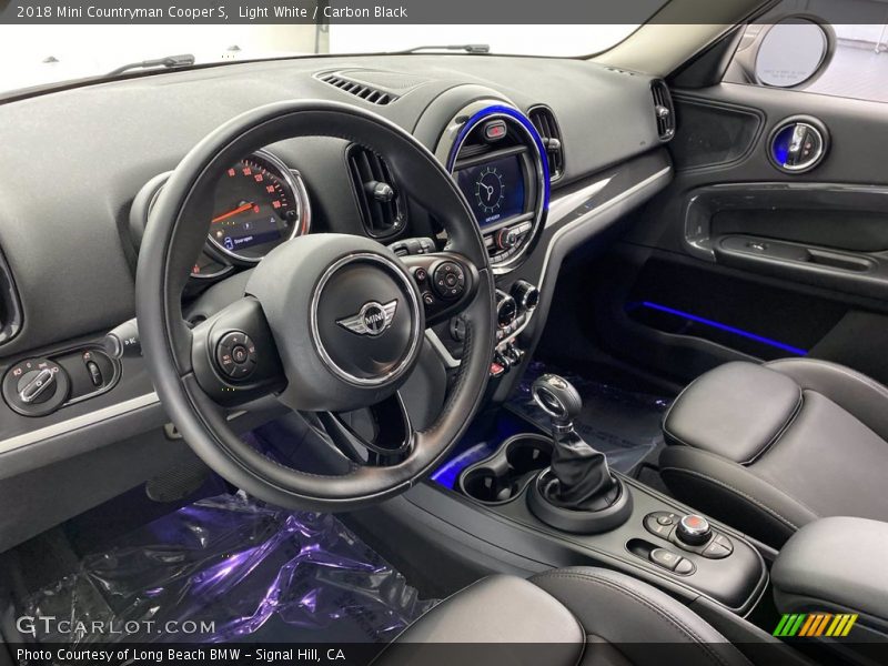 Light White / Carbon Black 2018 Mini Countryman Cooper S