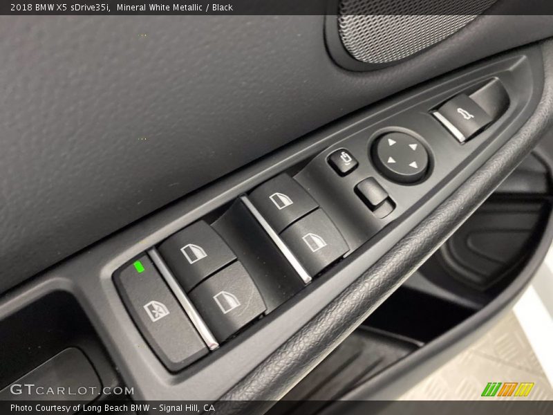 Mineral White Metallic / Black 2018 BMW X5 sDrive35i