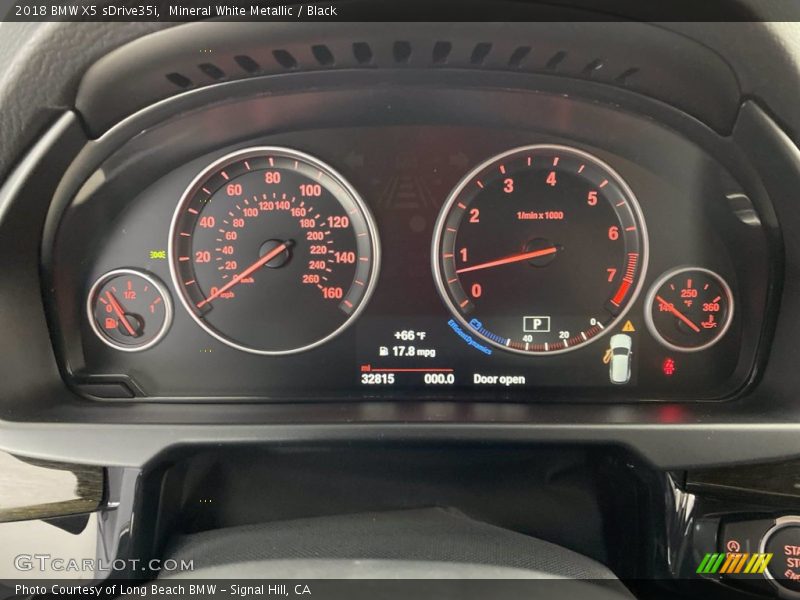 Mineral White Metallic / Black 2018 BMW X5 sDrive35i