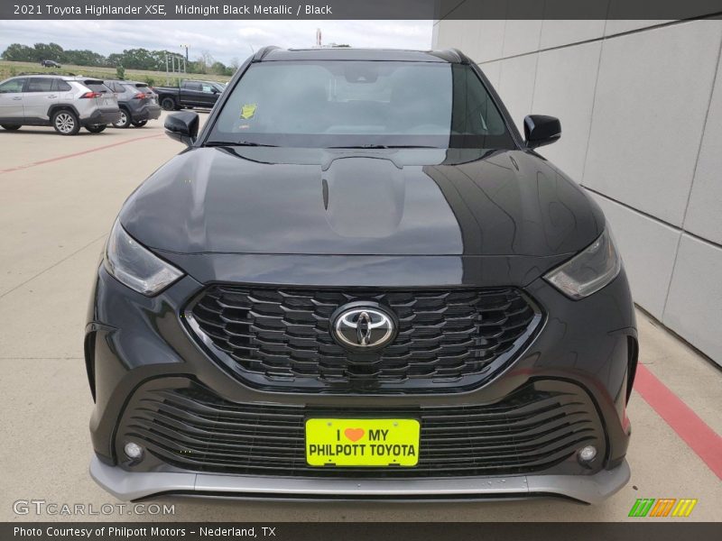 Midnight Black Metallic / Black 2021 Toyota Highlander XSE