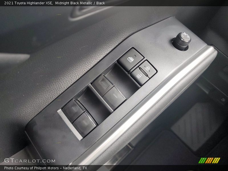 Midnight Black Metallic / Black 2021 Toyota Highlander XSE