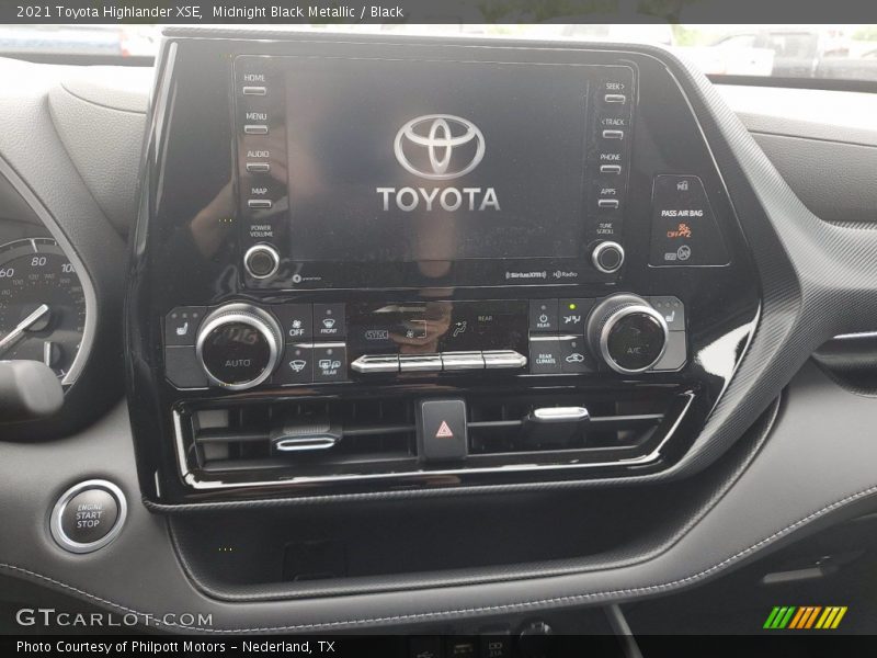 Midnight Black Metallic / Black 2021 Toyota Highlander XSE