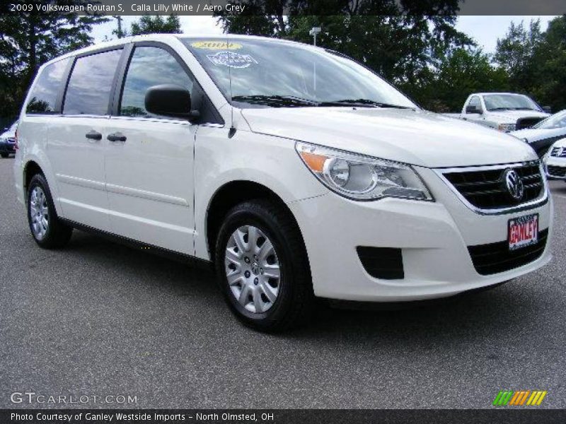 Calla Lilly White / Aero Grey 2009 Volkswagen Routan S
