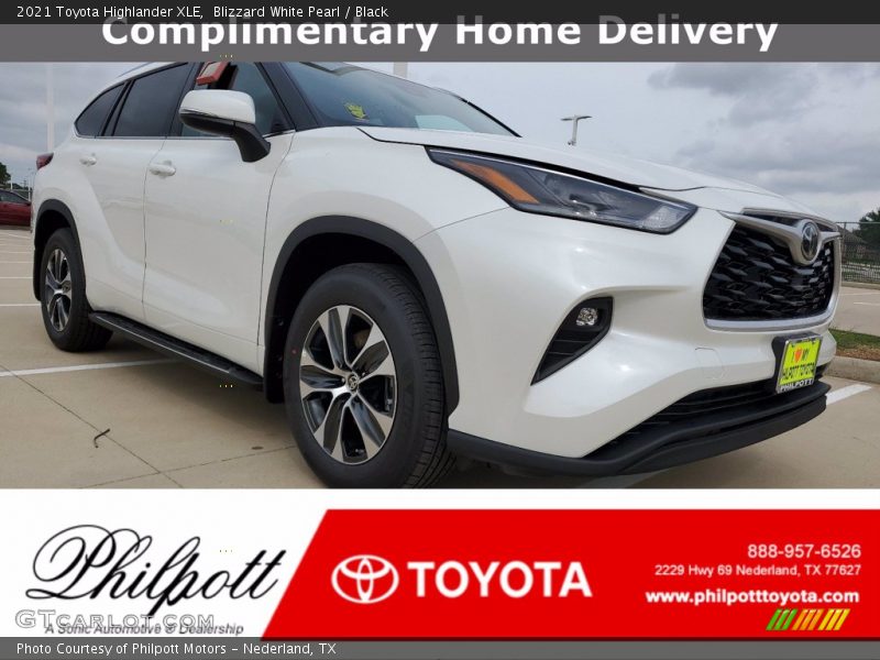 Blizzard White Pearl / Black 2021 Toyota Highlander XLE
