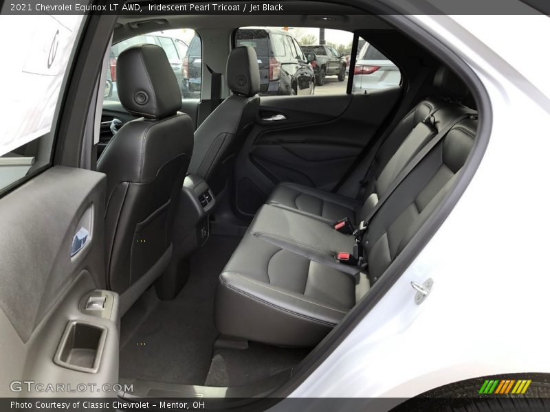 Iridescent Pearl Tricoat / Jet Black 2021 Chevrolet Equinox LT AWD