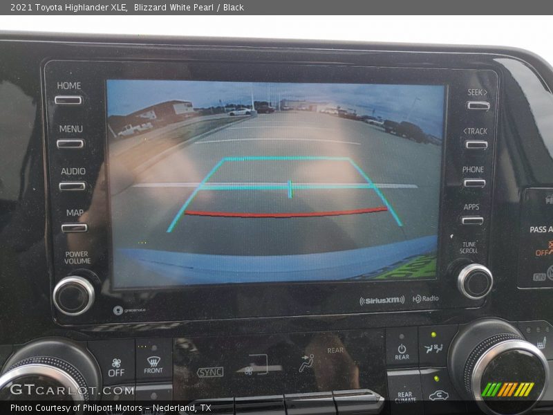 Blizzard White Pearl / Black 2021 Toyota Highlander XLE
