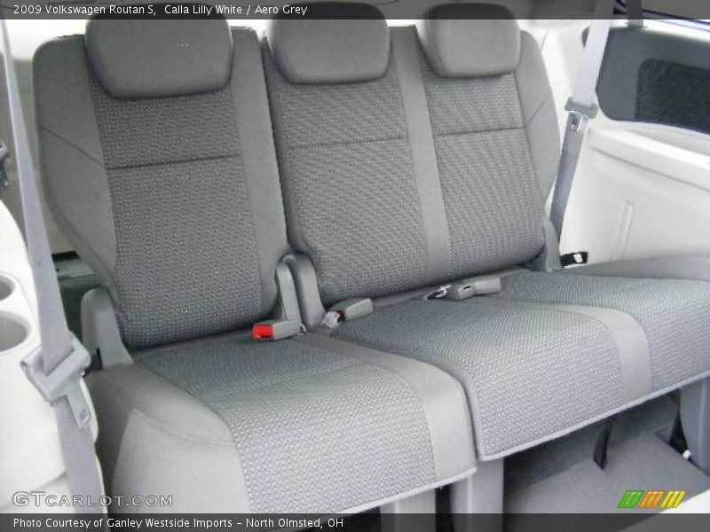 Calla Lilly White / Aero Grey 2009 Volkswagen Routan S
