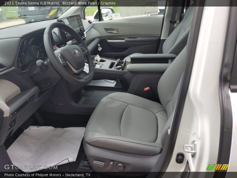 Blizzard White Pearl / Graphite 2021 Toyota Sienna XLE Hybrid