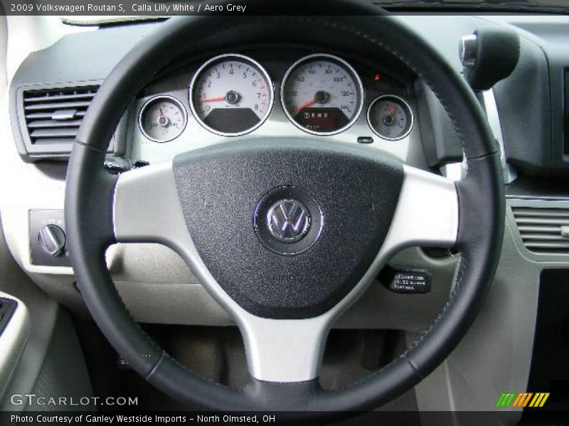 Calla Lilly White / Aero Grey 2009 Volkswagen Routan S