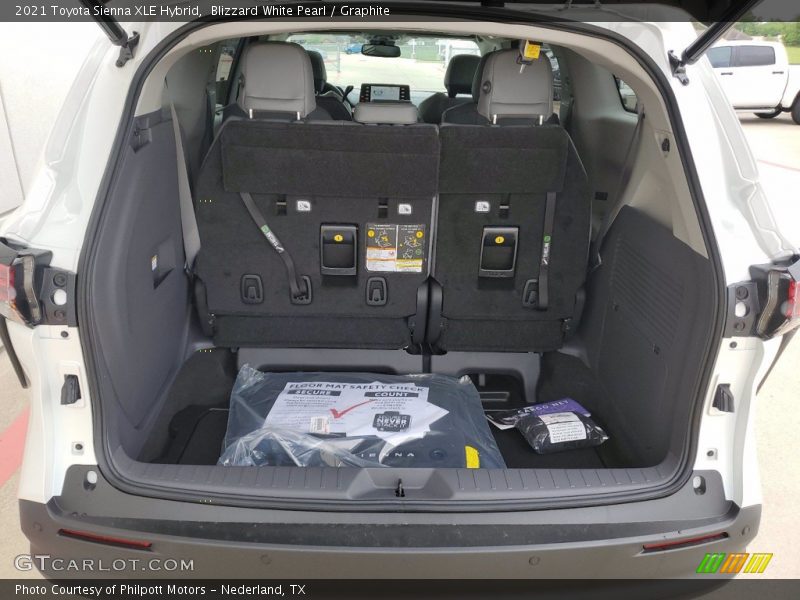 Blizzard White Pearl / Graphite 2021 Toyota Sienna XLE Hybrid