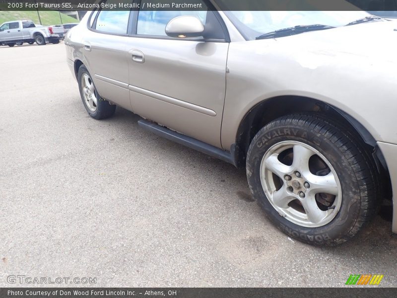 Arizona Beige Metallic / Medium Parchment 2003 Ford Taurus SES