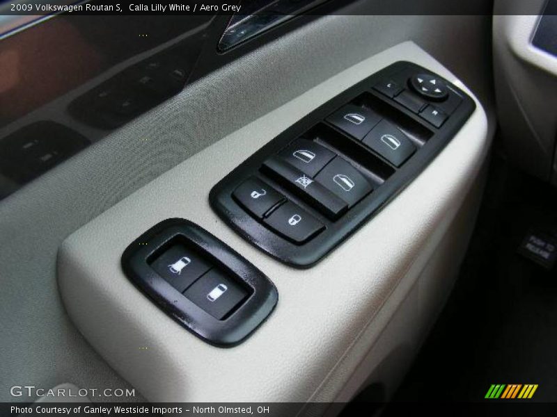 Calla Lilly White / Aero Grey 2009 Volkswagen Routan S