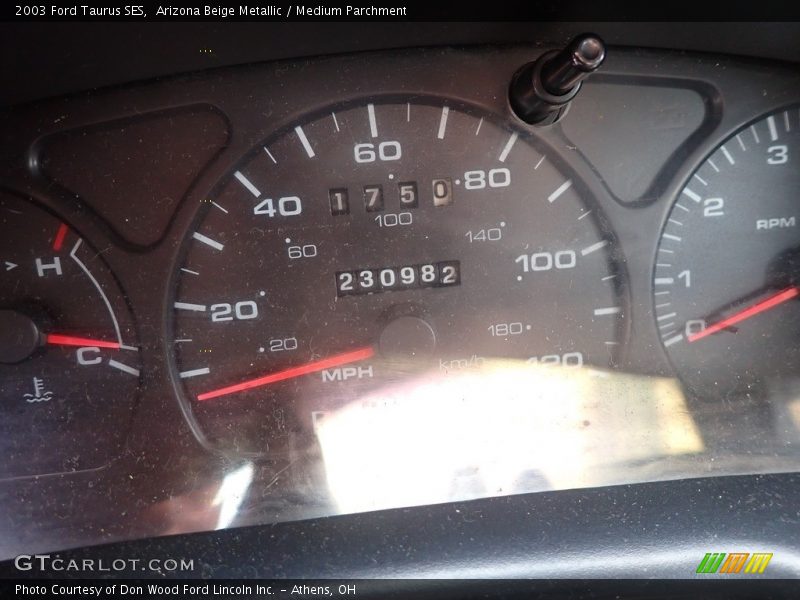 Arizona Beige Metallic / Medium Parchment 2003 Ford Taurus SES