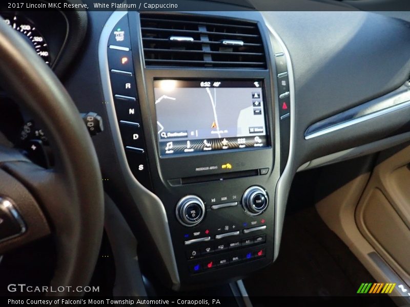 White Platinum / Cappuccino 2017 Lincoln MKC Reserve