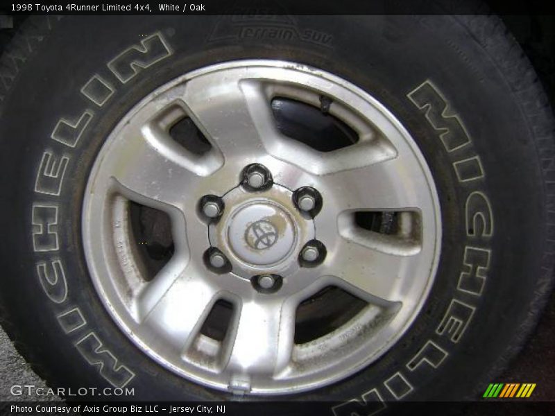 White / Oak 1998 Toyota 4Runner Limited 4x4
