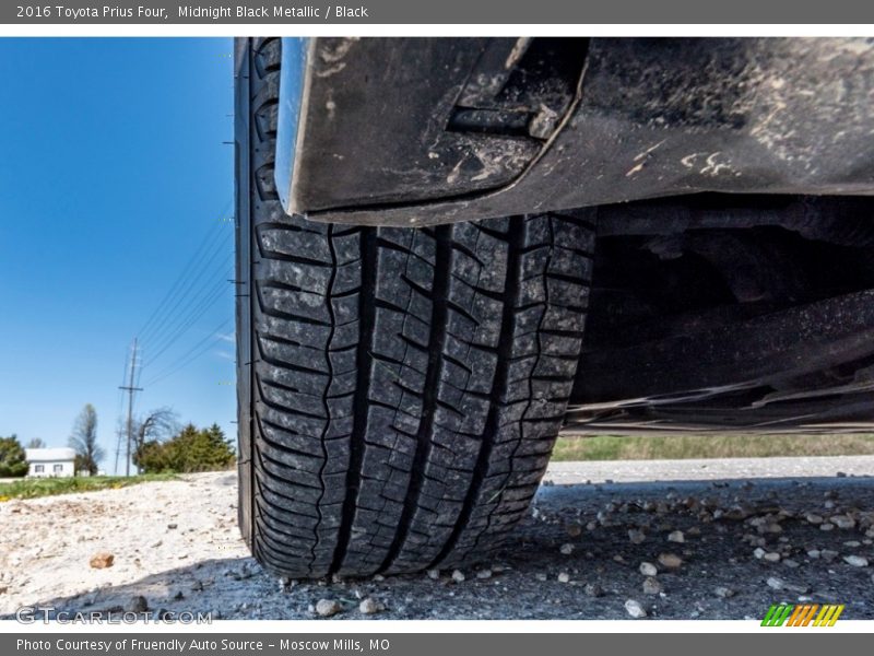 Midnight Black Metallic / Black 2016 Toyota Prius Four