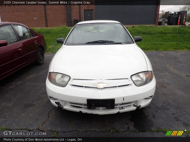 Summit White / Graphite Gray 2005 Chevrolet Cavalier Sedan