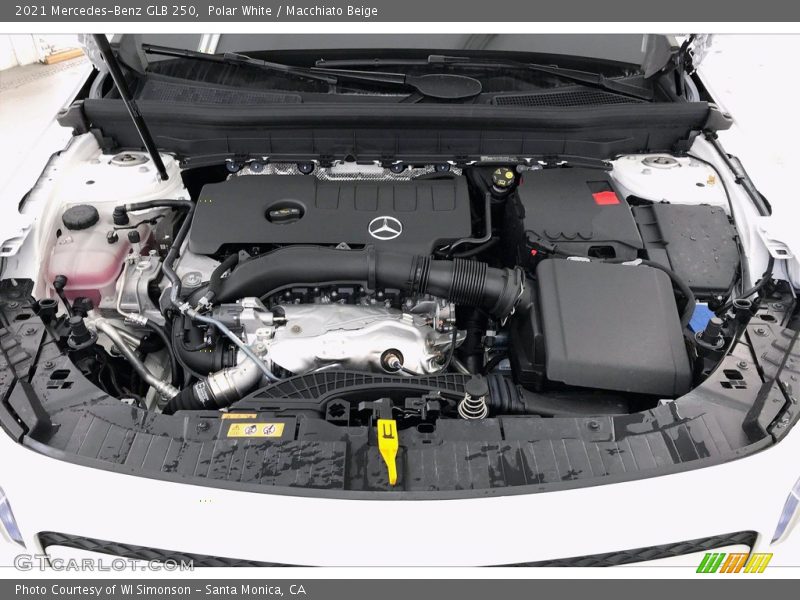 Polar White / Macchiato Beige 2021 Mercedes-Benz GLB 250