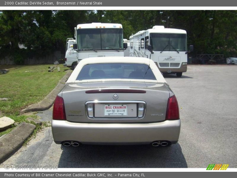 Bronzemist / Neutral Shale 2000 Cadillac DeVille Sedan