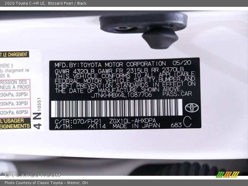 Blizzard Pearl / Black 2020 Toyota C-HR LE