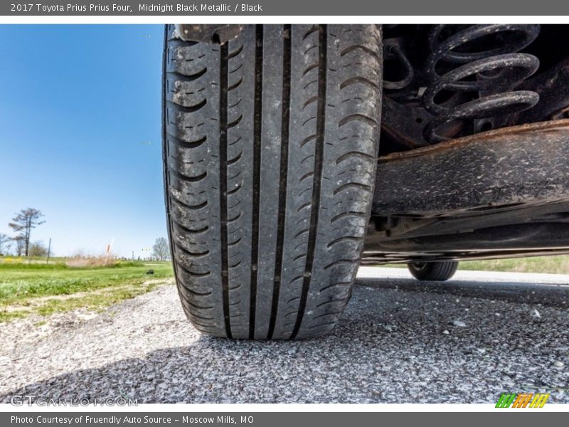 Midnight Black Metallic / Black 2017 Toyota Prius Prius Four